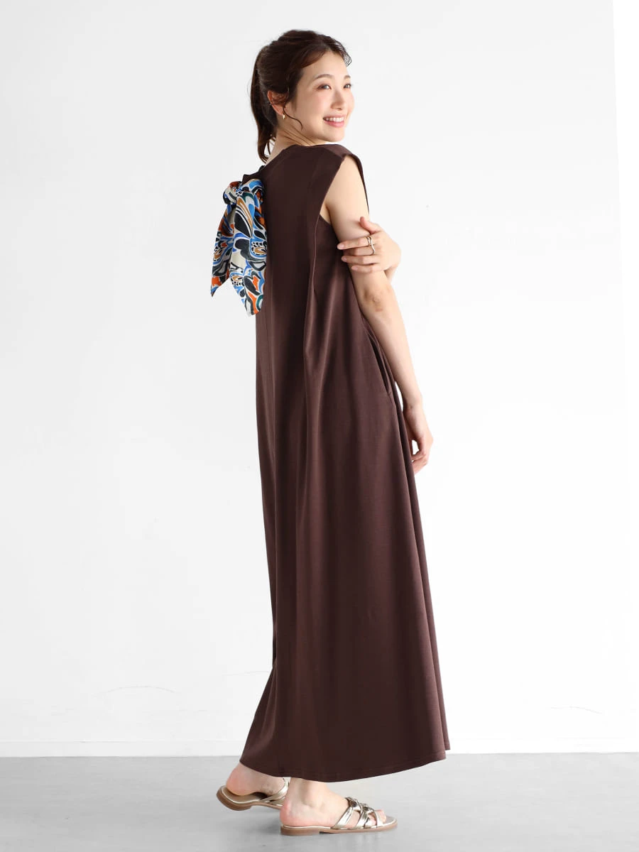 Vin(ヴァン)バックスカーフカットワンピース