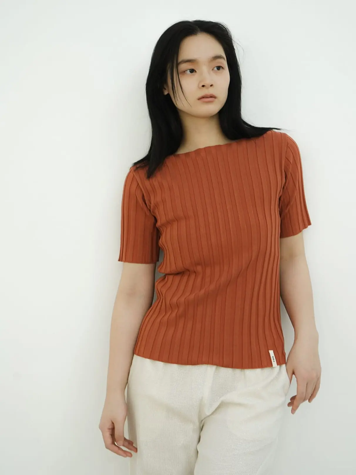 Wide rib short sleeve knit pullover