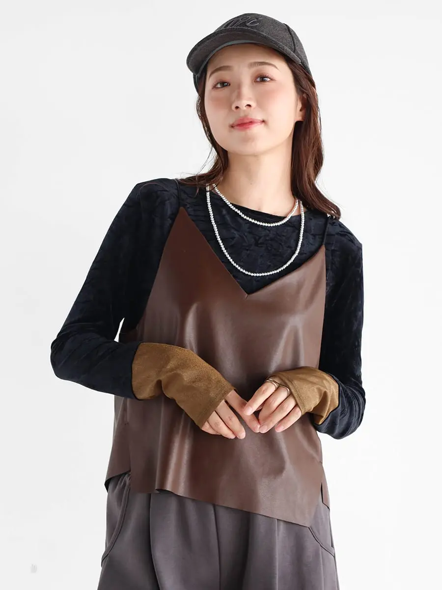 Vin(ヴァン)　2WAYフェイクレザービスチェ