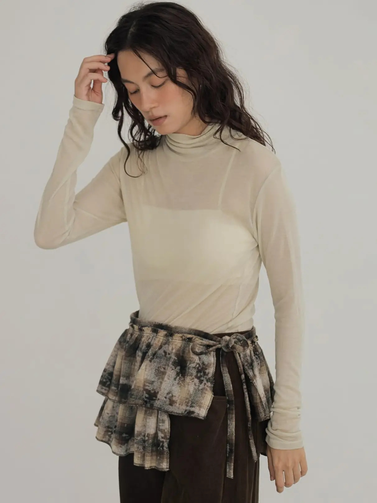 Sheer turtleneck cut-sew