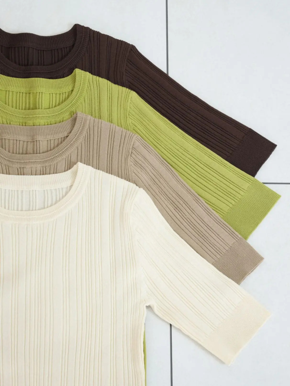 Rib short sleeve knit pullover