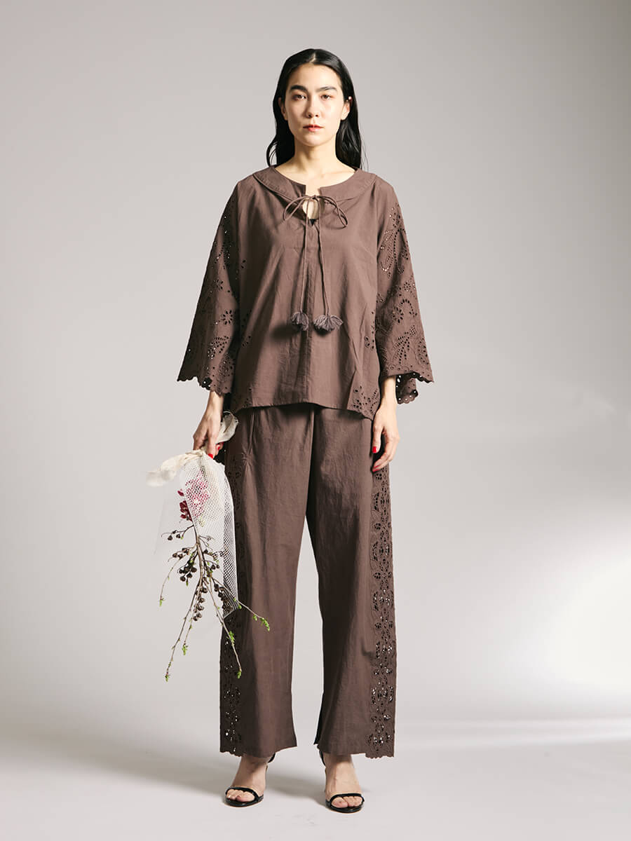 Cutwork poncho&pants