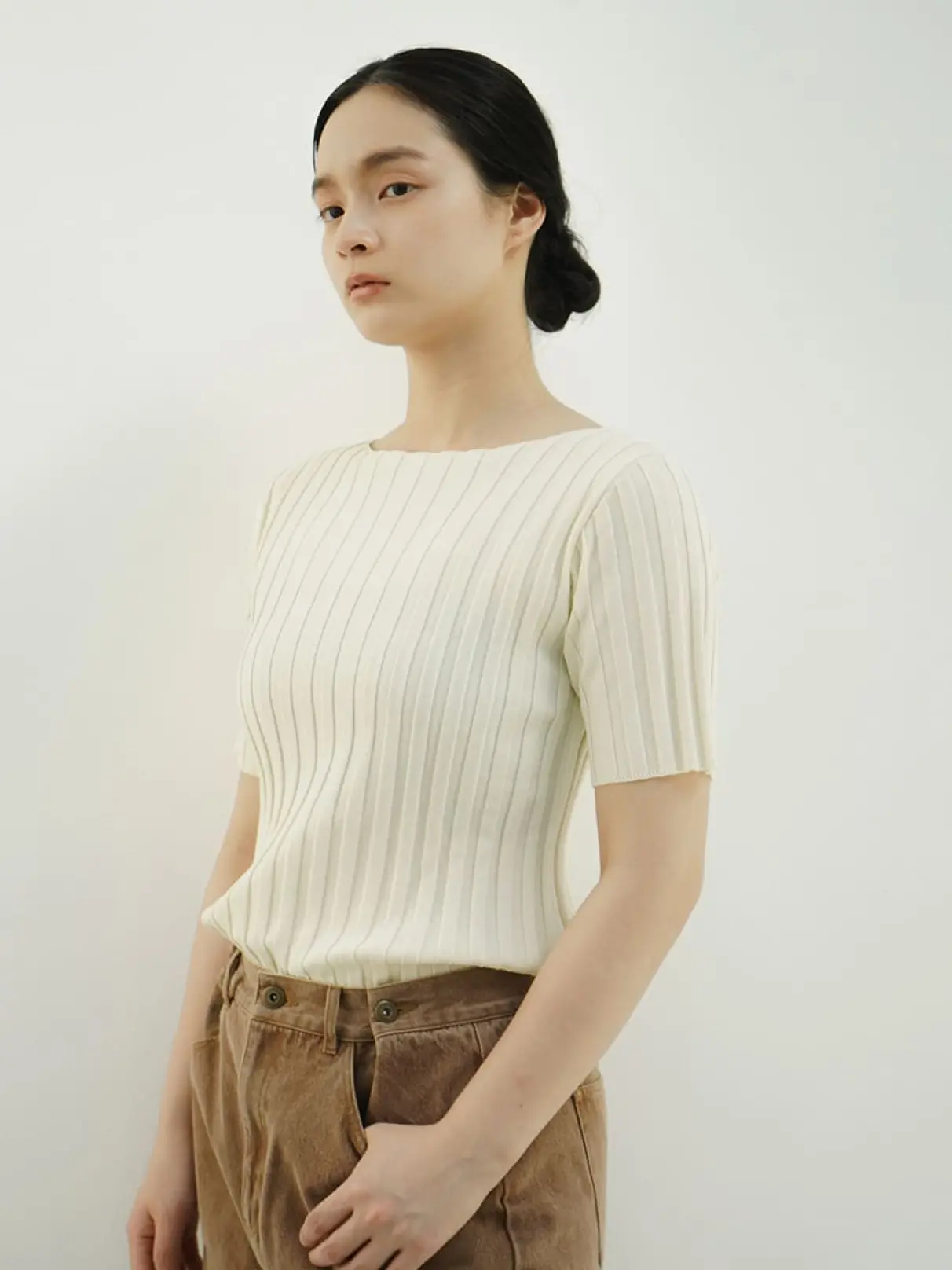 Wide rib short sleeve knit pullover