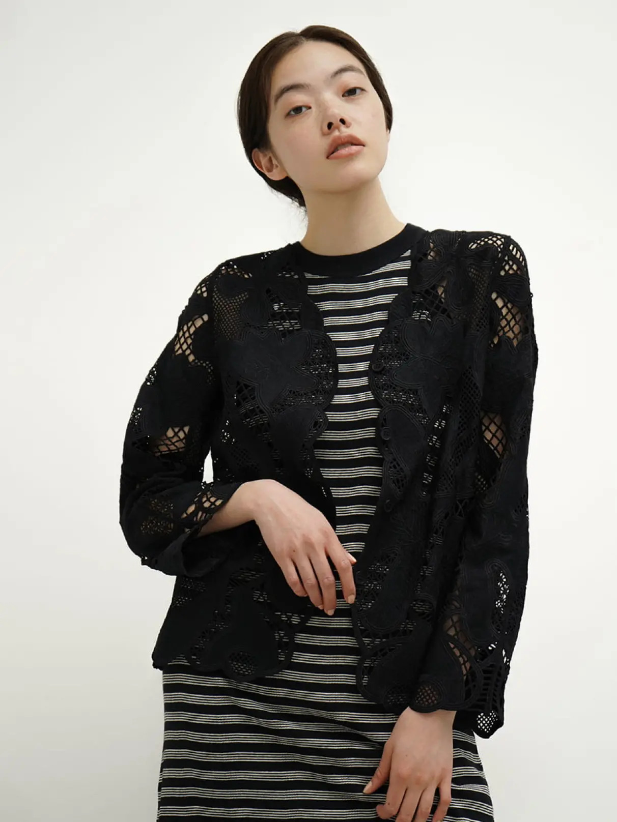 【再入荷】Floral lace blouse