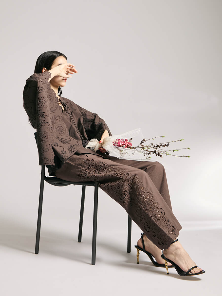 Cutwork poncho&pants