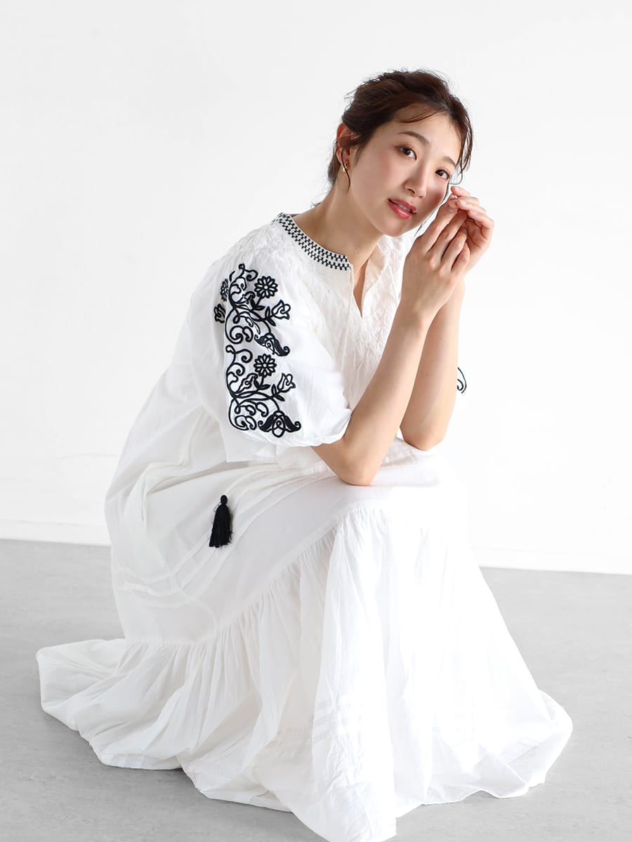 フラワー刺繍コットンティアードワンピース