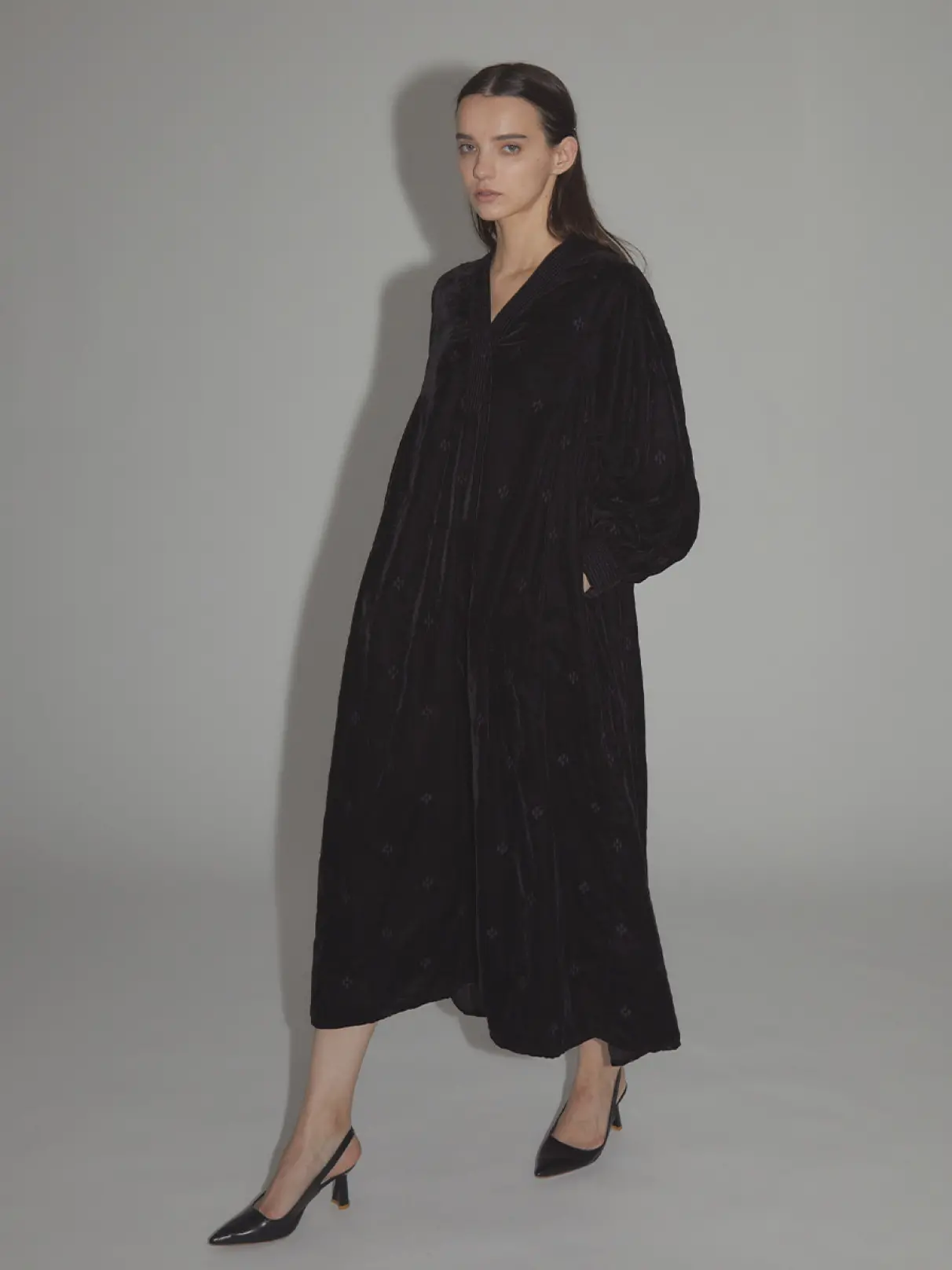 Vin(ヴァン)　カフタンベロアワンピース