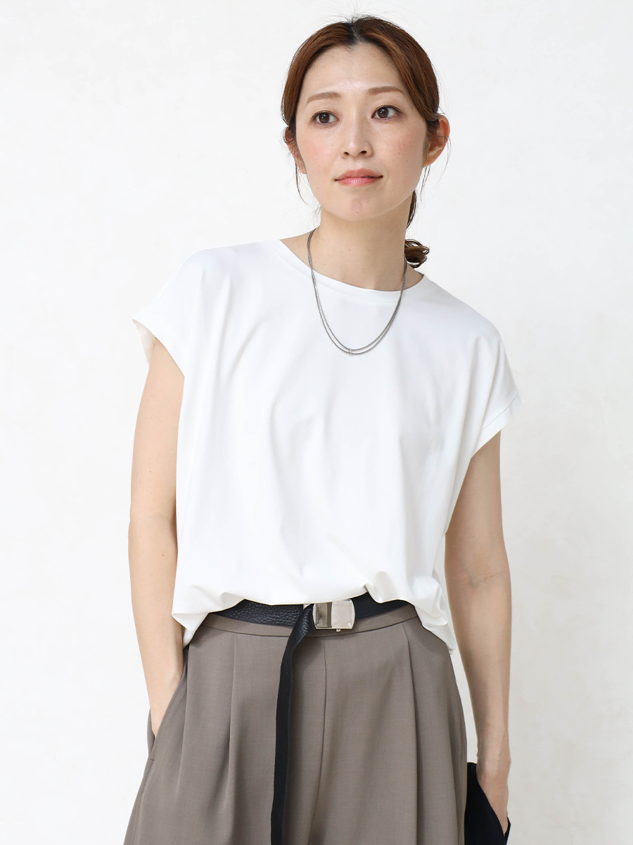 CLOVE MEDOC Tシャツ　着こなし　夏