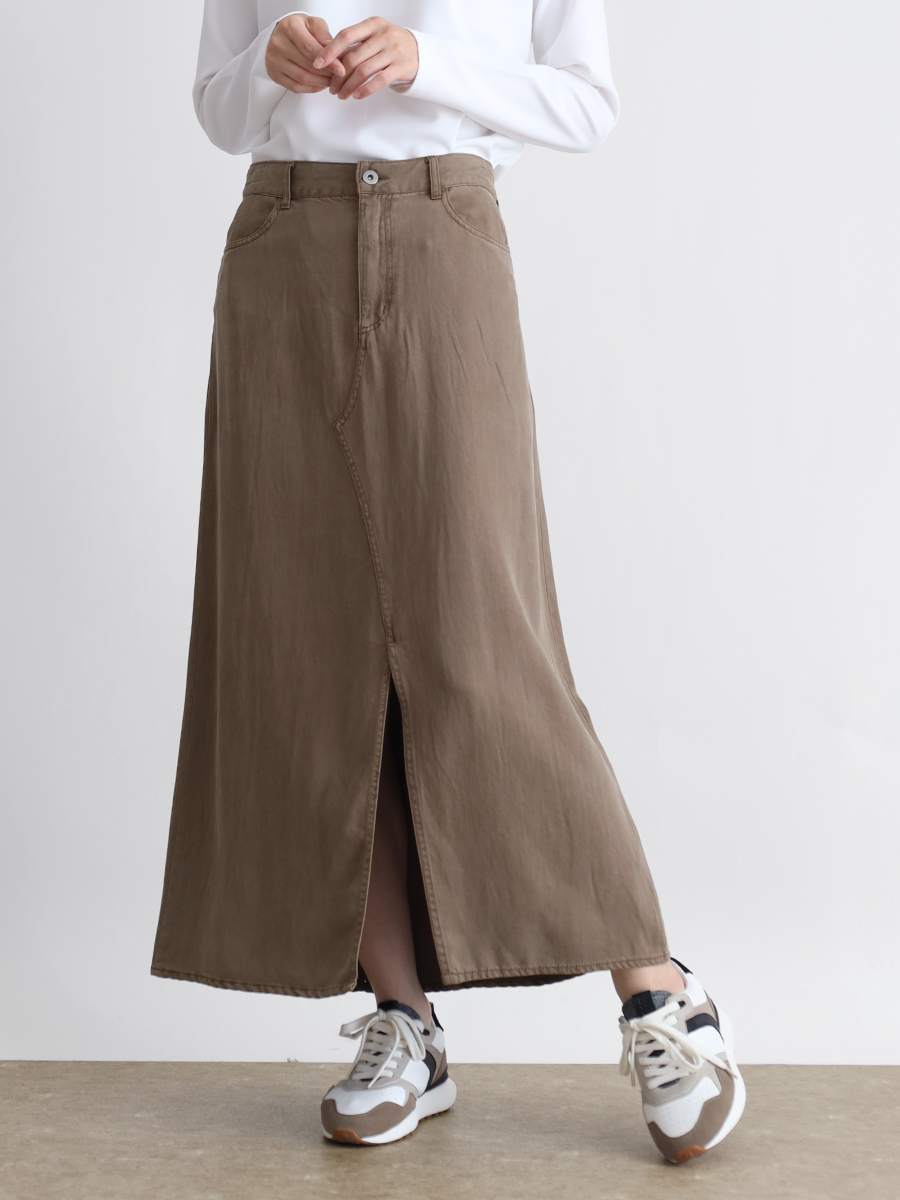 CLOVE スタッフスタイリング 着回し テンセルスリットスカート