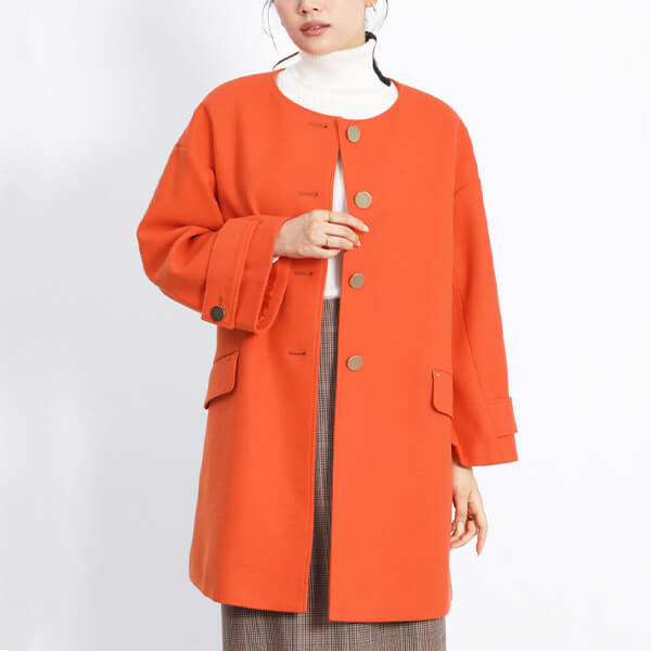 ゴールドボタンノーカラーコート