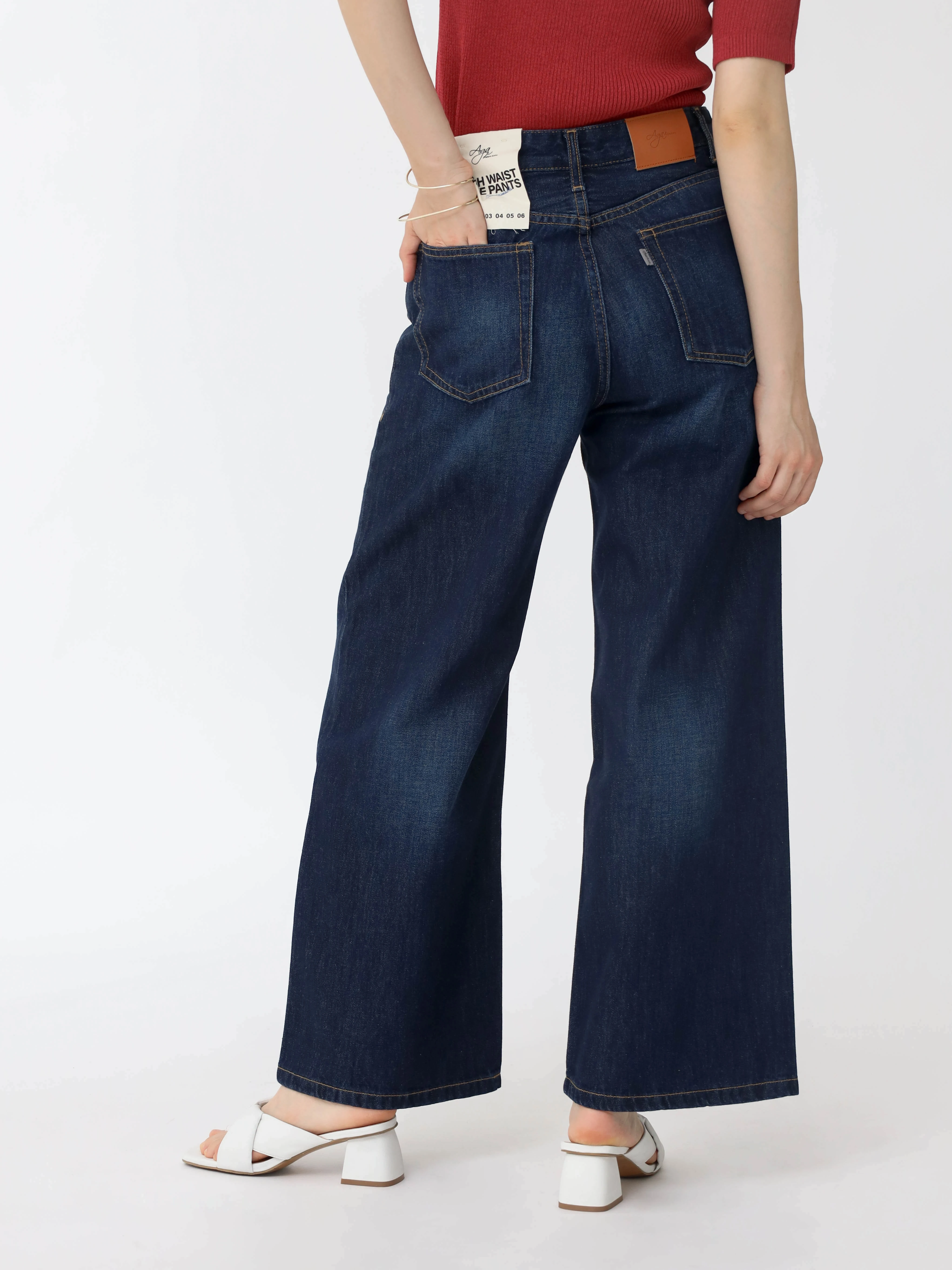 Aga DENIM ー 抜け感と品を宿す、夏のニューベーシック ー