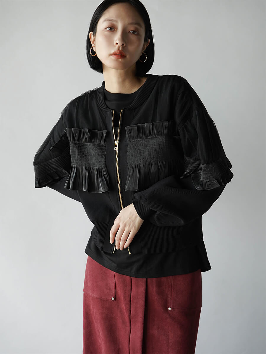 RADIATE(ラディエイト)　シャーリングフリルニットブルゾン