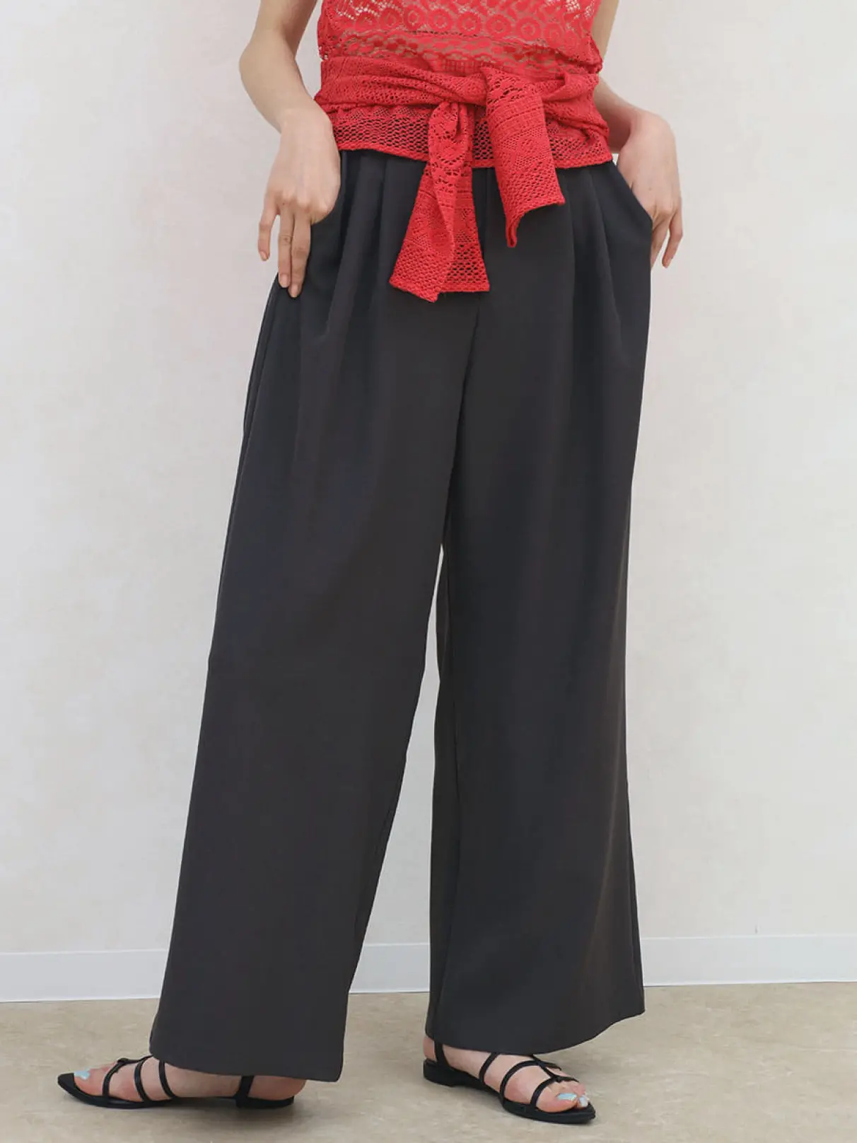 2 tucked wide pants