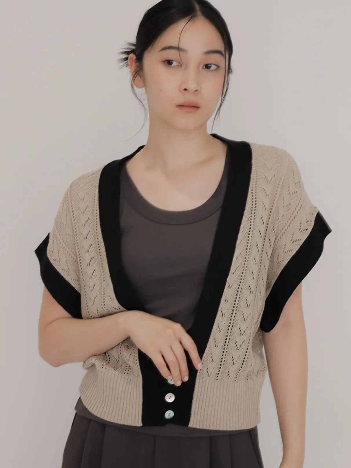 Bicolor crochet knit vest