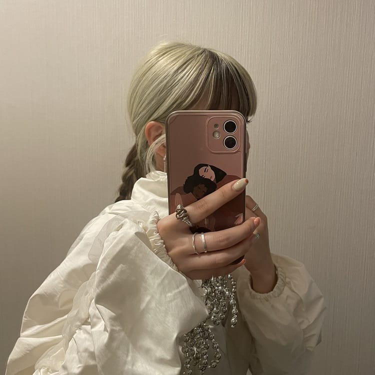 スタッフプロフィール