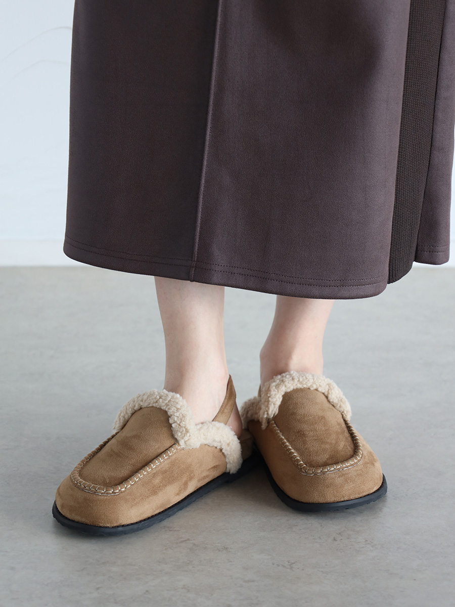 ボアバックストラップサンダル