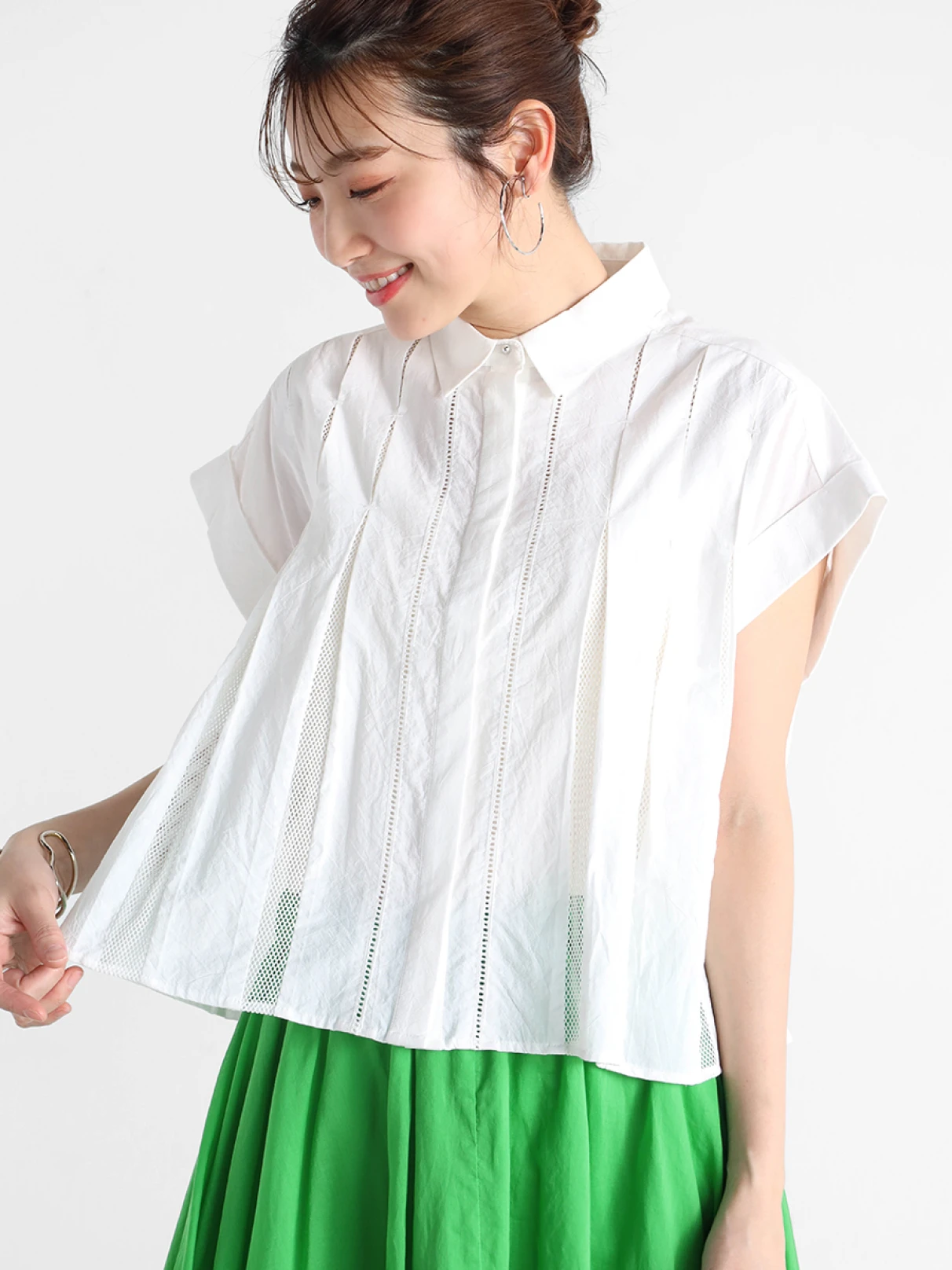 Vin(ヴァン)　ボックスタックレースシャツ