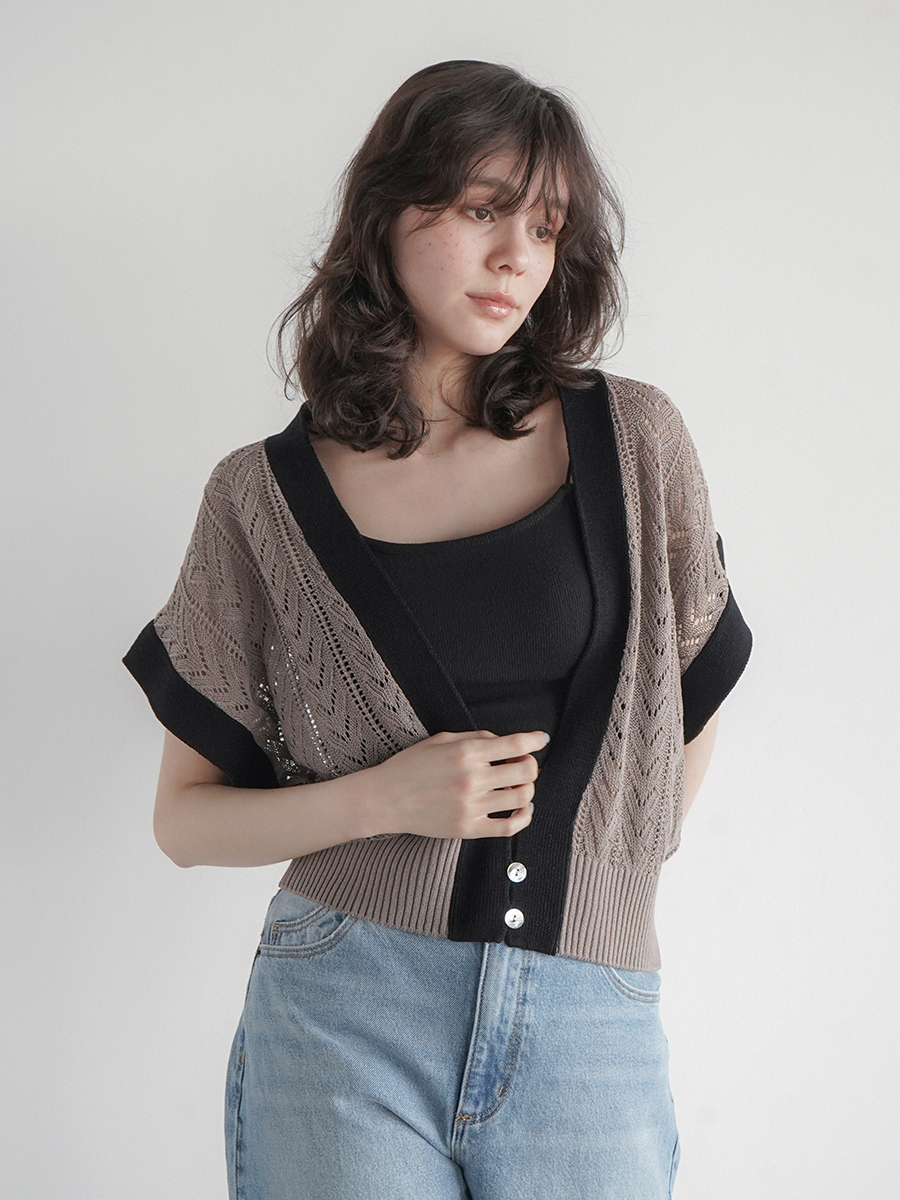 Bicolor crochet knit vest