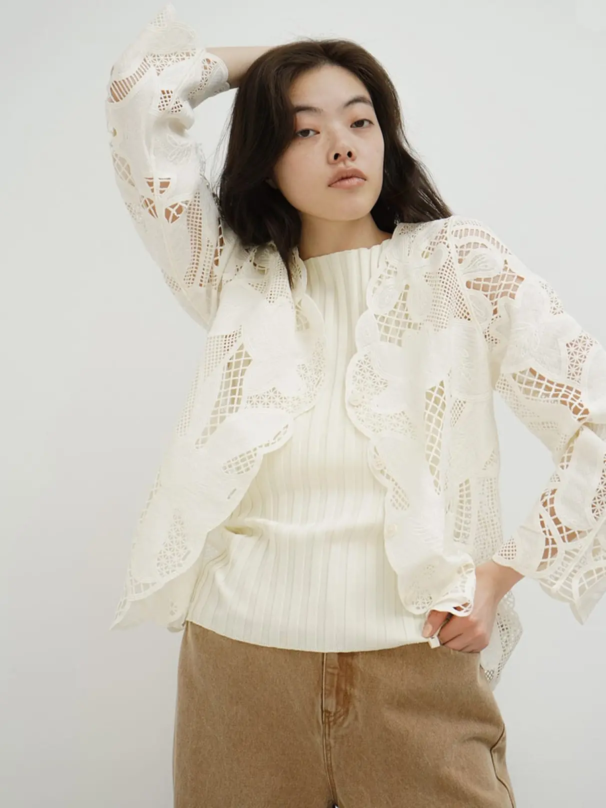 【再入荷】Floral lace blouse