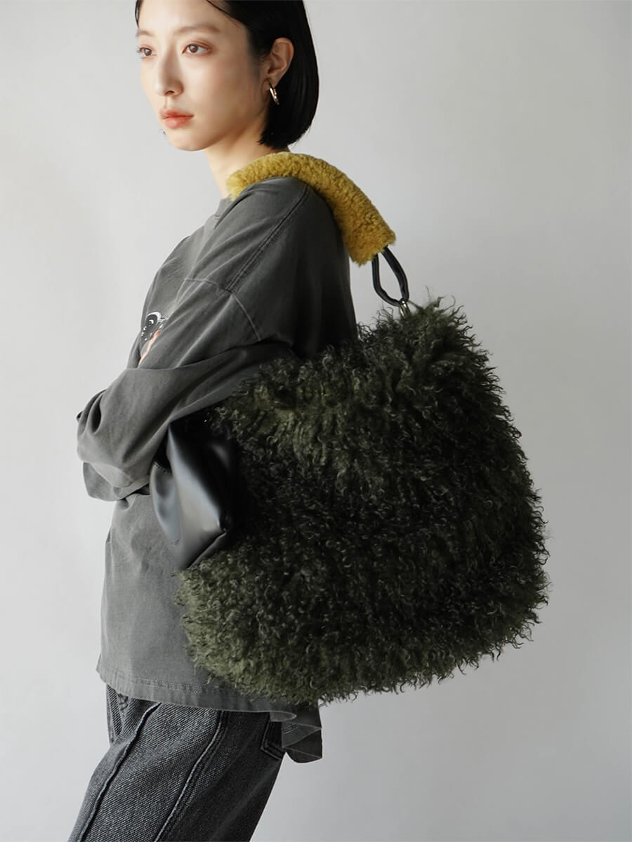 RADIATE(ラディエイト)　バイカラーファー×ボアハンドバッグ