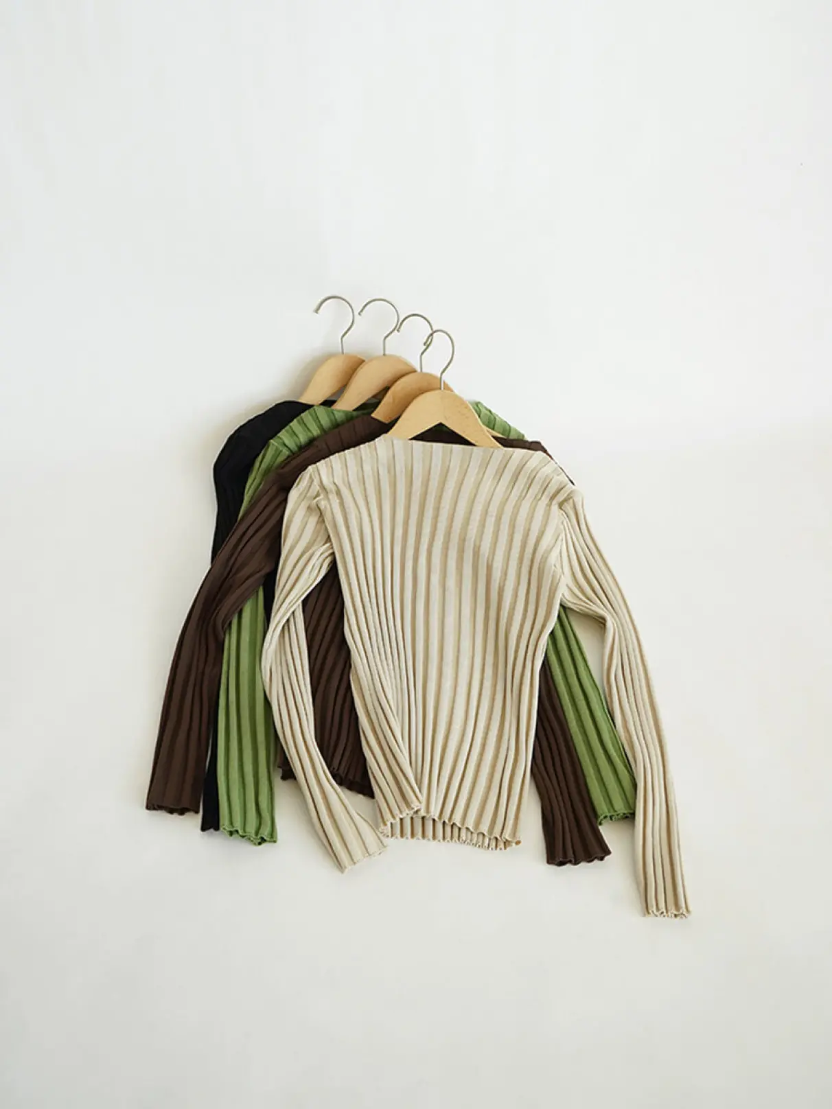 Wide rib boat neck pullover