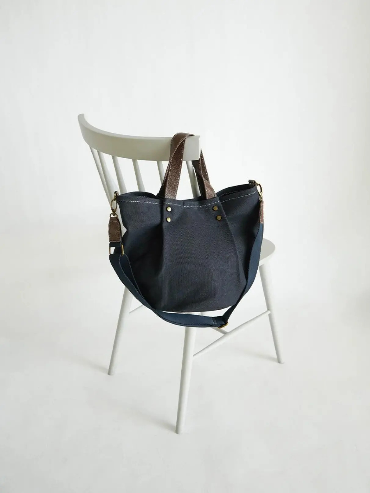 Canvas tuck 2way tote bag（navy）