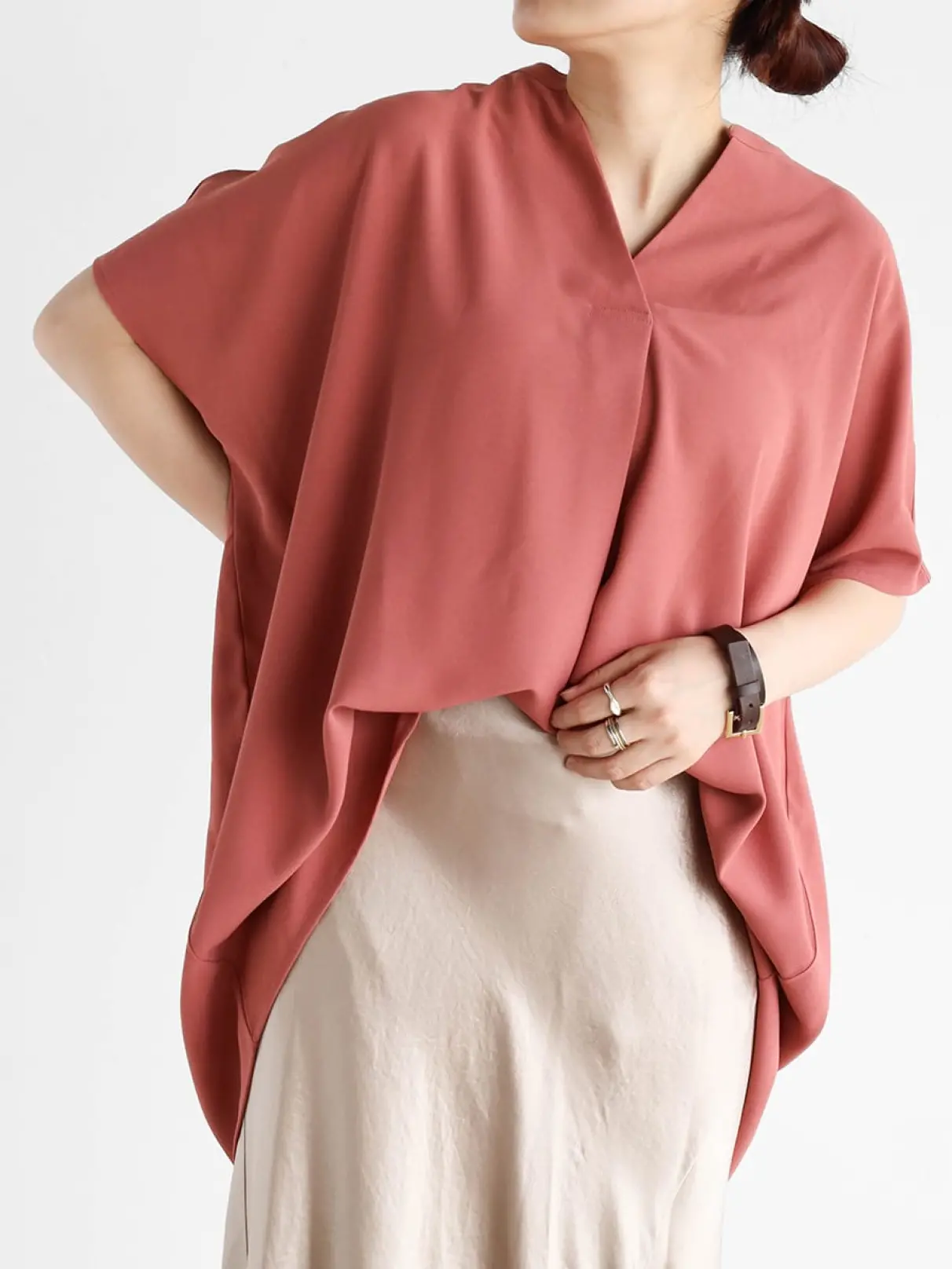 Vin(ヴァン)　スキッパーギャザーシャツ