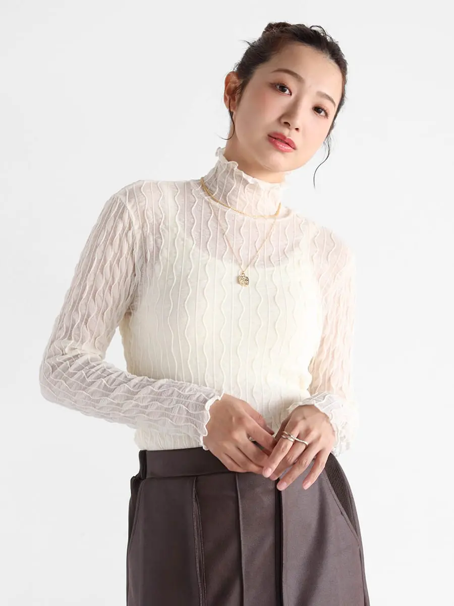 Vin(ヴァン)ウェーブハイネックメロウシアートップス