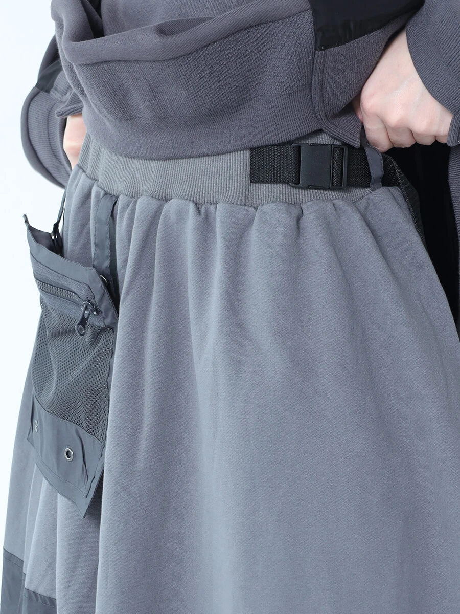 Lasud ポーチ付きバルーンスカート 新品 ネイビー紺 15000円 Lasud ポーチ付きバルーンスカート 新品 ネイビー紺