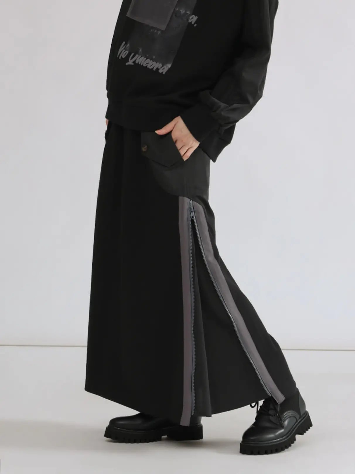 ポンチ切替えサイドジップ2WAYスカート - LASUD - LASUD｜YAMADAYA STORE