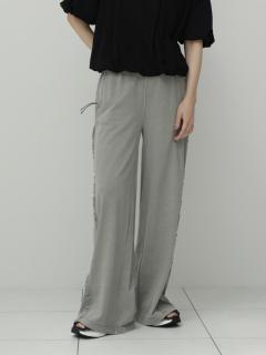 ベージュ 165cm