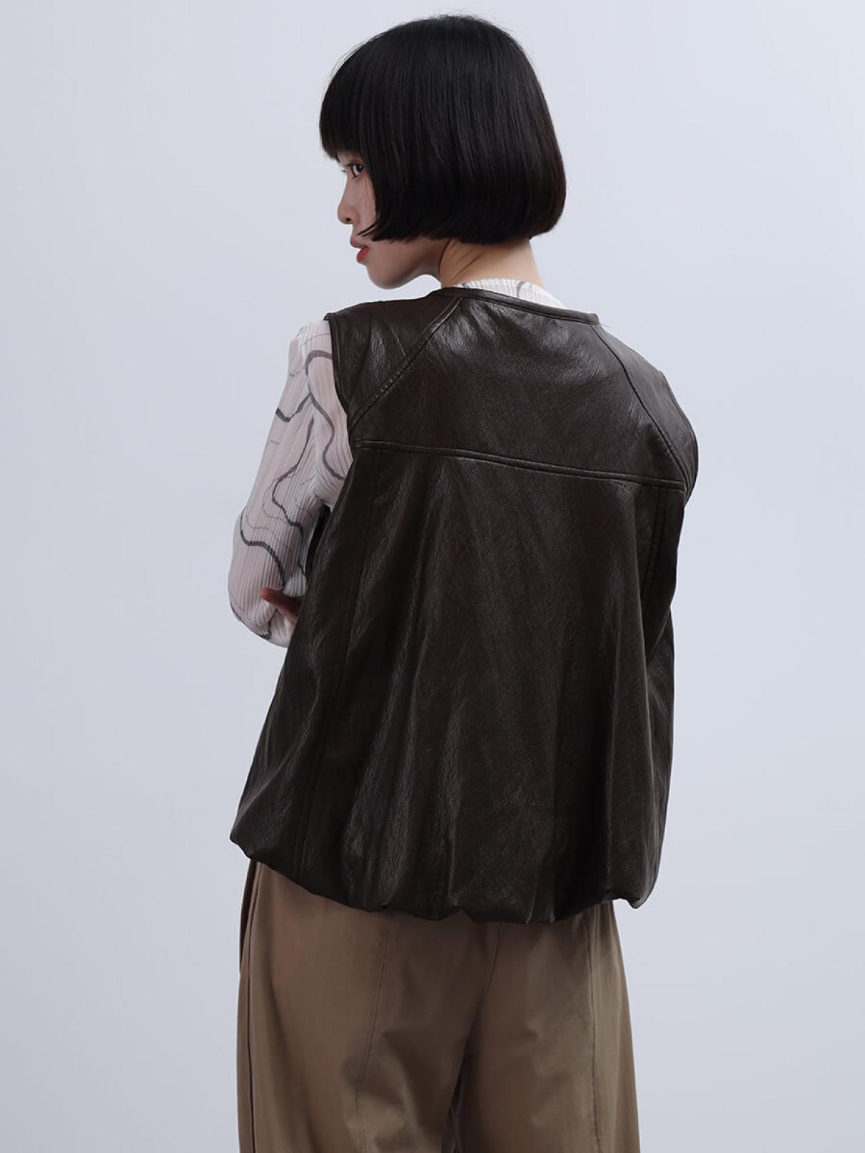 ノーカラーフェイクレザージップベスト - LASUD - LASUD｜YAMADAYA STORE