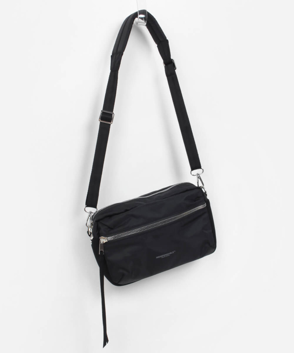 フロントZIPショルダーバッグ