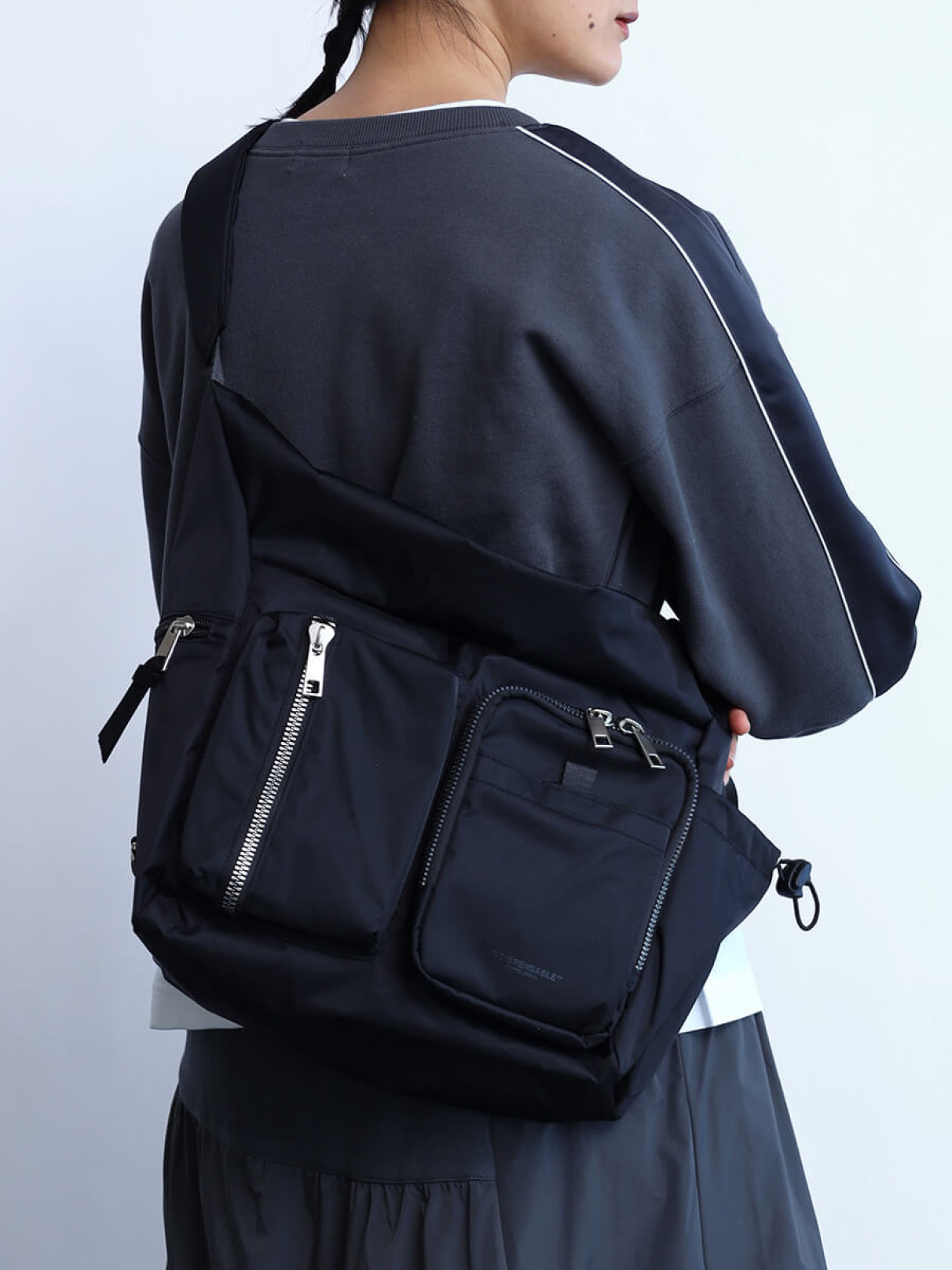 nouer ボディバッグ ブラック INDISPENSABLE×nouerのボディバッグの商品一覧｜ファッション