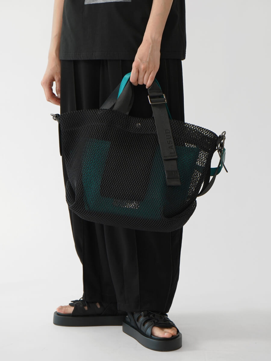 ヤマダヤLASUD アシンメトリーフラップボディバッグ LASUDのボディバッグの商品一覧｜ファッション通販のYAMADAYA STORE