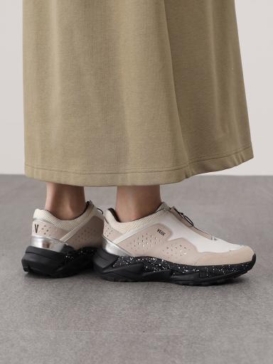 VEGE×LASUDxスニーカー