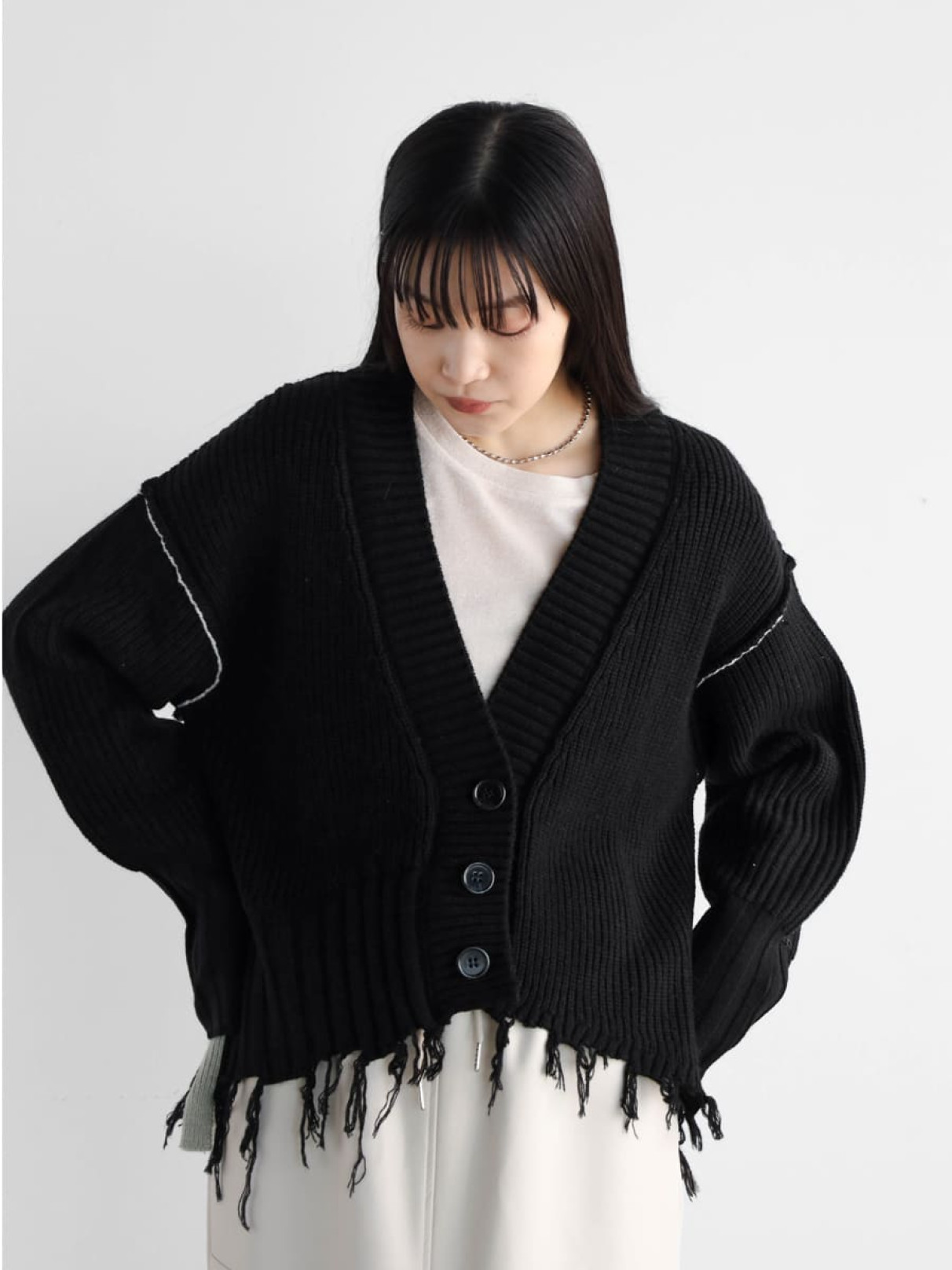 バイカラーダメージ風ニットカーディガン - RADIATE - RADIATE