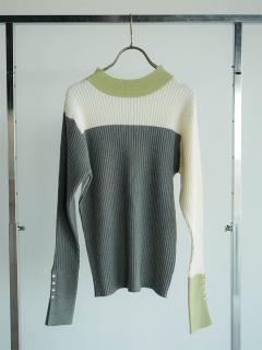 チャコールグレー