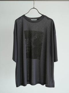 チャコールグレー