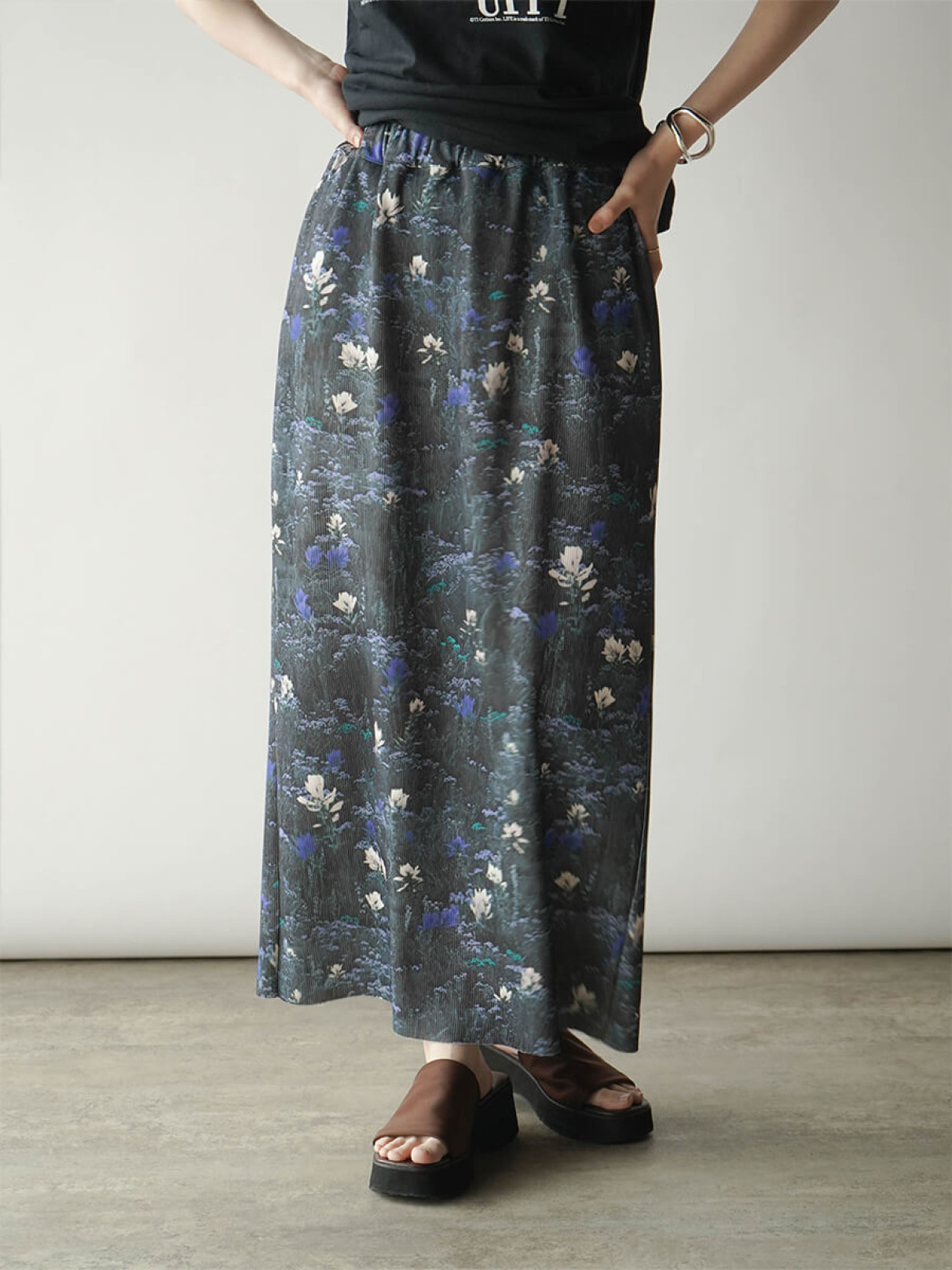 RADIATE パンツと濃紺のスカートセット RADIATEラゾーナ川崎店 - RADIATE｜YAMADAYA STORE