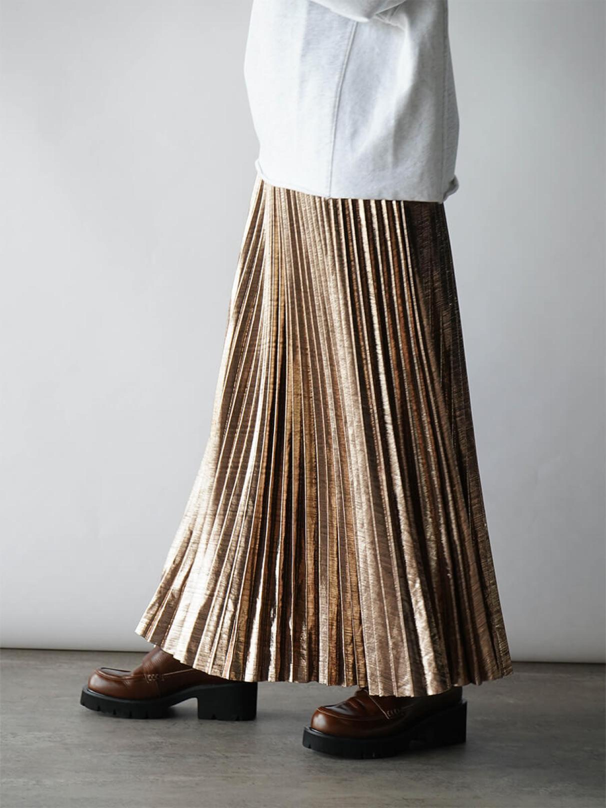 【新品未使用】machatt 完売品 メタリックスカート（ゴールド） 中古・古着通販】machatt (マチャット) メタリックスカート ゴールド