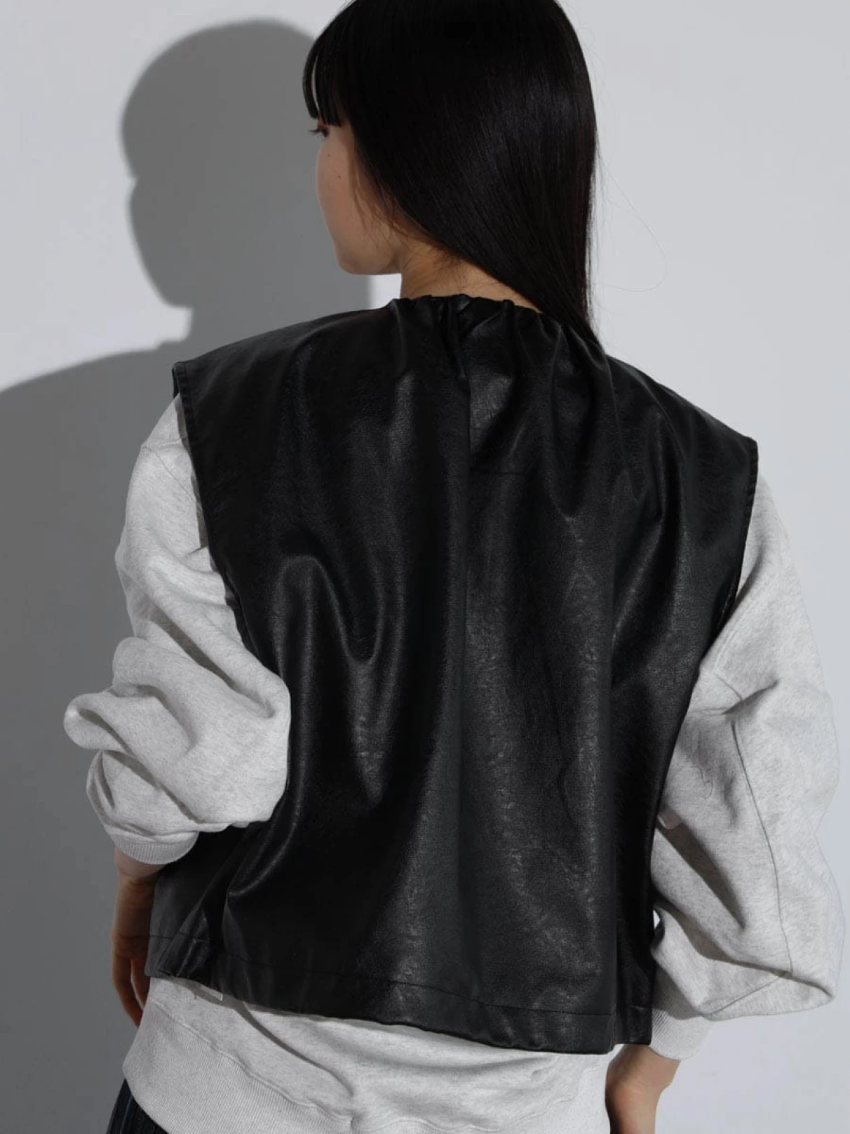 フェイクレザージップベスト - RADIATE - RADIATE｜YAMADAYA STORE