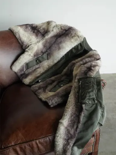 グラデーションフェイクファージャケット - RADIATE - RADIATE