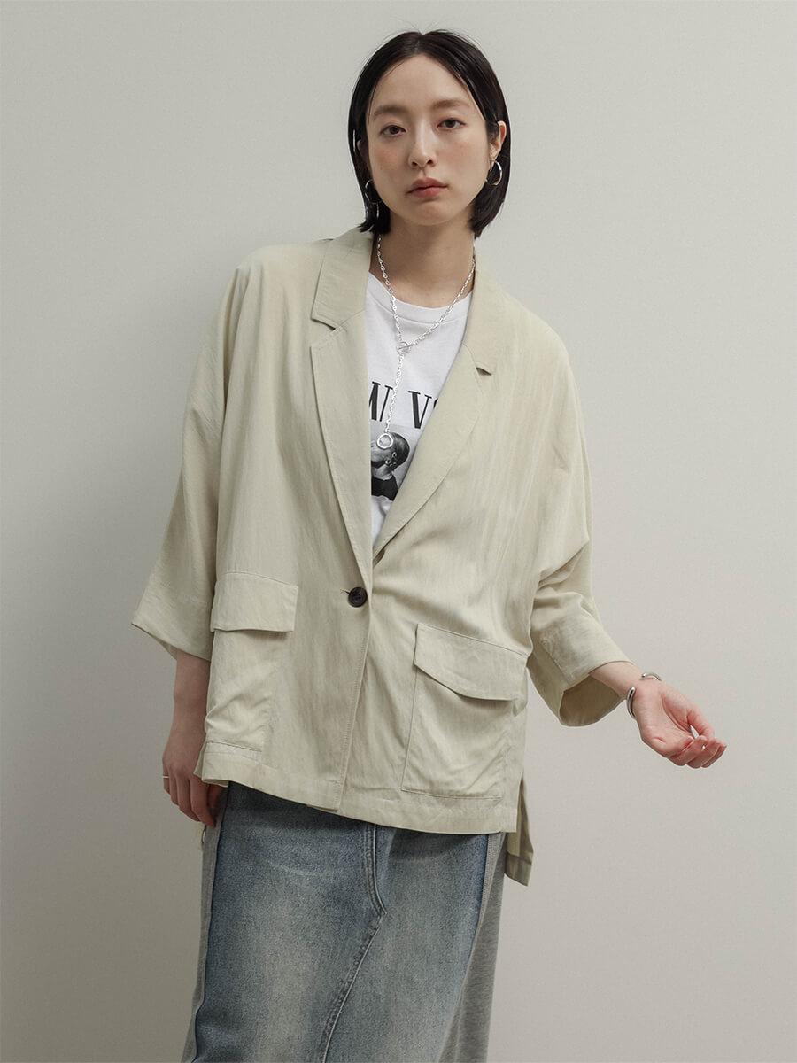 ドルマンスリーブジャケット