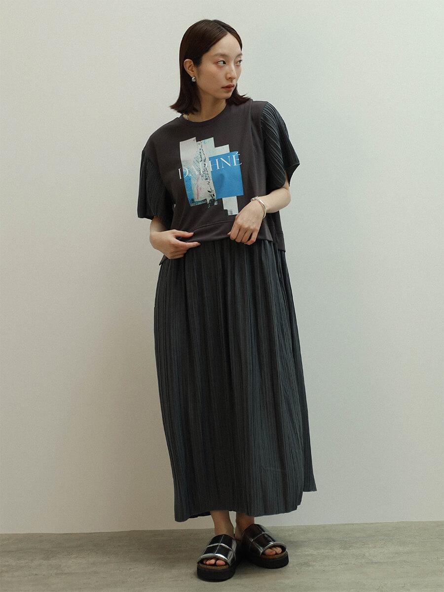 フォトコラージュプリーツドッキングワンピース