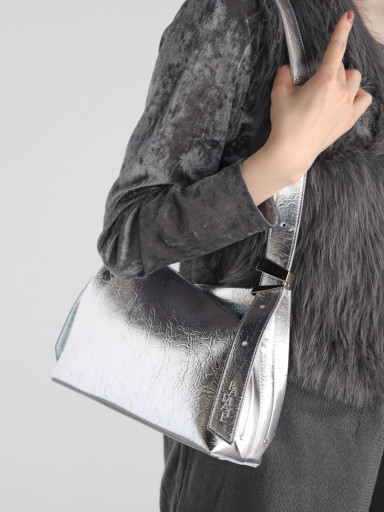 RADIATExショルダーバッグ