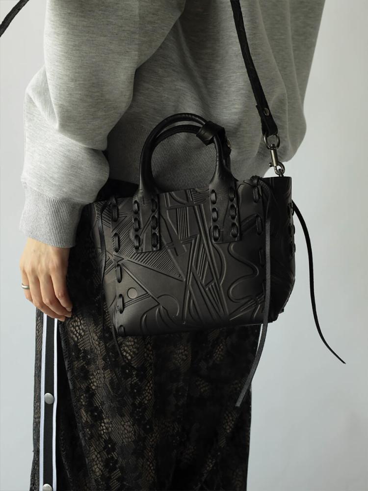 POMTATA　ポンタタ カウレザー ボディバッグ 20%OFF】POMTATA ポンタタ カウレザー ボディバッグ Sサイズ “CANDY