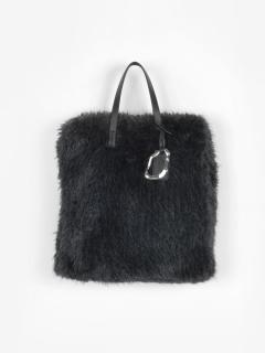 チャコールグレー