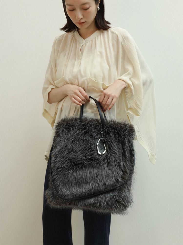 お値下げしました⭐︎RADIATE バイカラーファー×ボアバック A4ファイル対応 RADIATEのバッグの商品一覧｜ファッション通販のYAMADAYA STORE