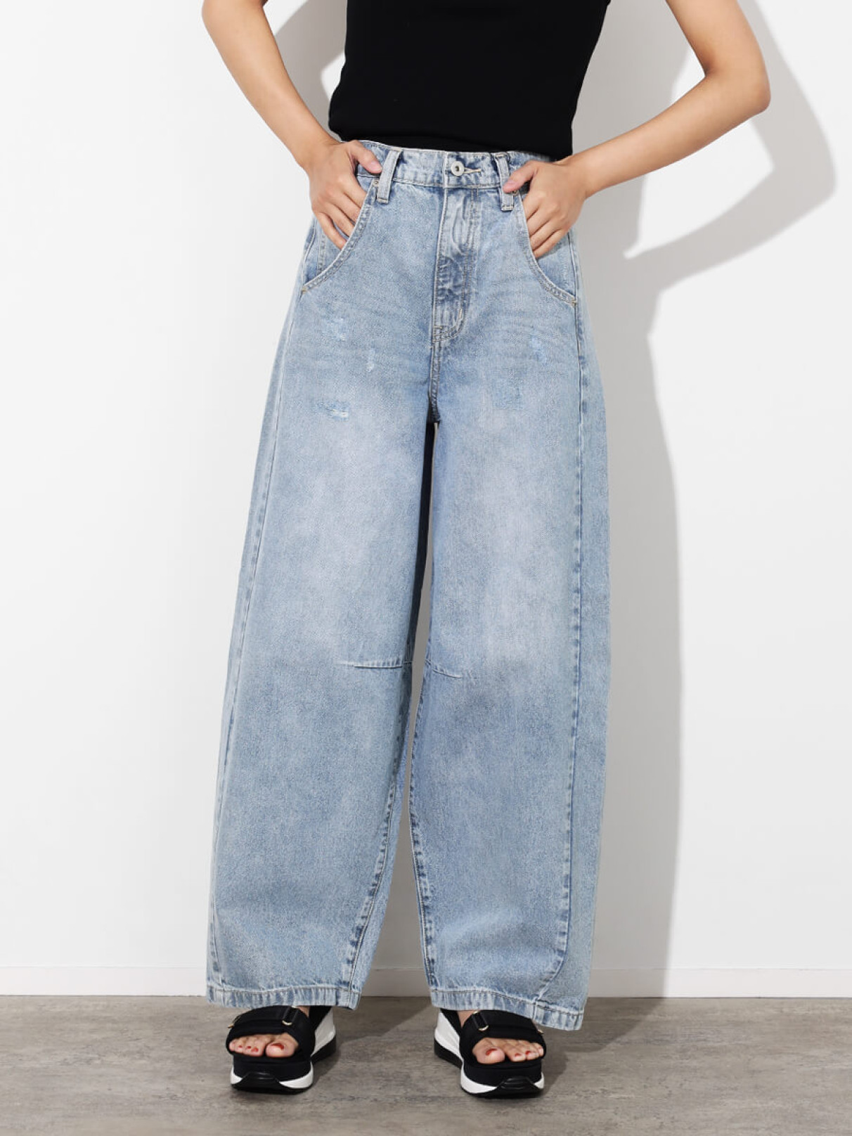 スコットクラブ 新品タグ付 バレルレッグデニム バレルレッグデニムパンツ - SCOTCLUB - SCOTCLUB｜YAMADAYA STORE